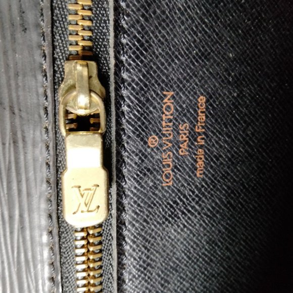 224199D Louis Vuitton Clutch Bag Serier Dragonne Black Epi - Picture 6 of 8